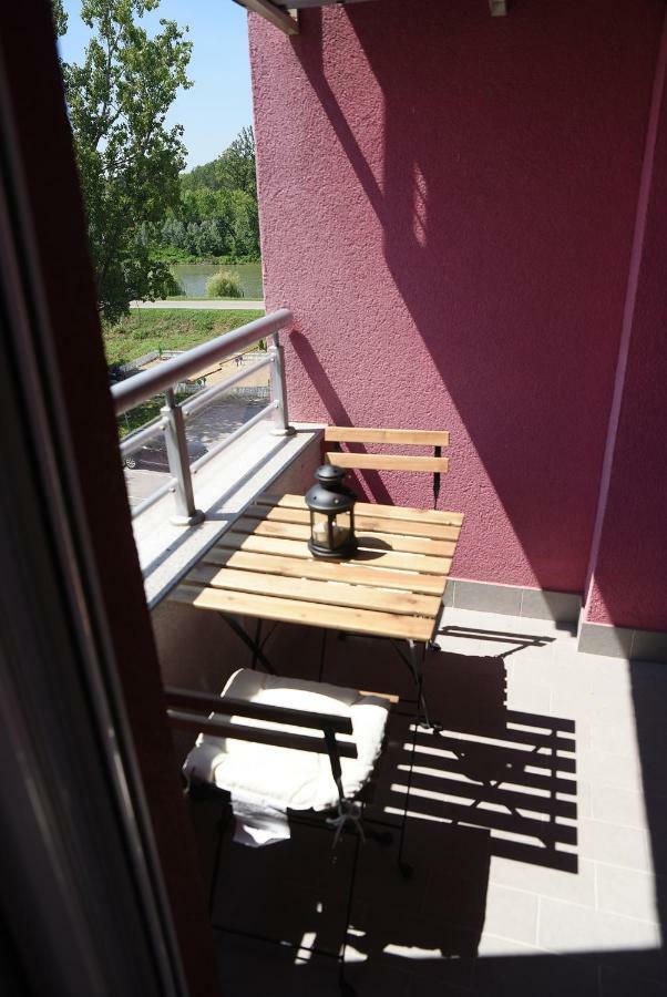 Tamis Kapija Apartment Pancevo Exterior photo